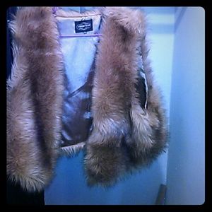 Fur vest